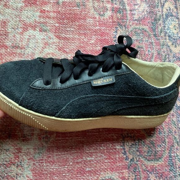 Alexander McQueen Puma collab - Picture 3 of 4